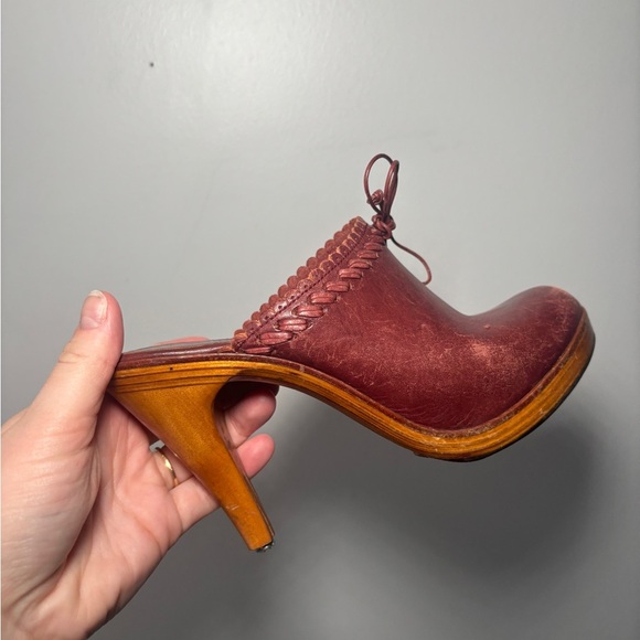 QualiCraft Shoes - Vintage QualiCraft Leather Wooden Heeled Platform Mules Red Brown Size 5
